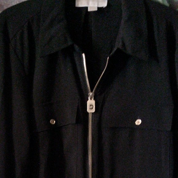 Black Gold Zip Pockets Long Sleeve Roll Tab Sleeve Blouse - Picture 5 of 5